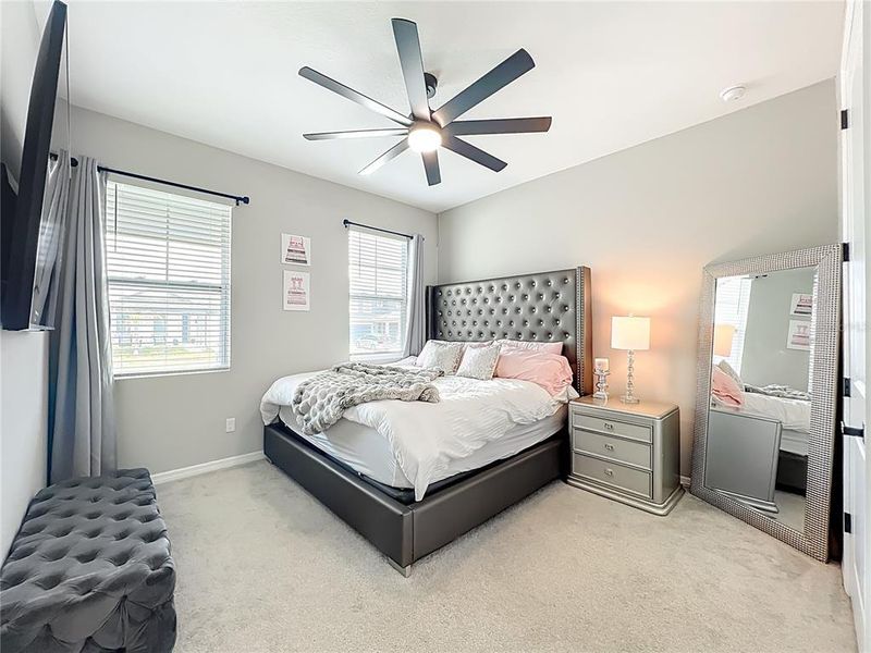 Furnished interior view inside a new home in , Clermont (Image 43).