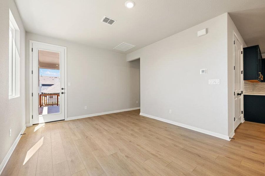 Spacious, unfurnished interior of a new home in Cannon Ranch, Dripping Springs (Image 36).