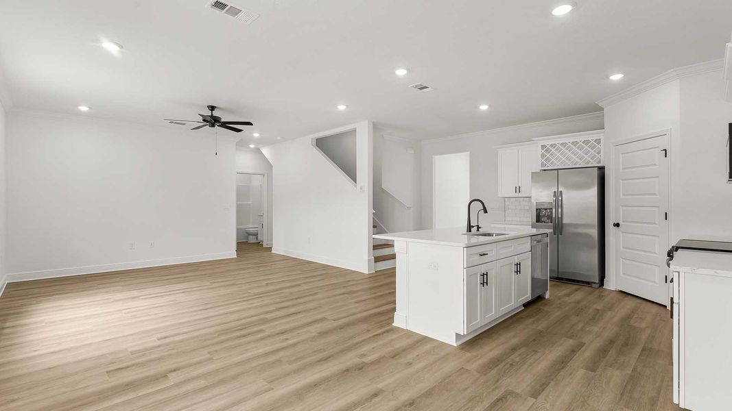 Spacious, unfurnished interior of a new home in Nellie Preserve, Santa Rosa Beach (Image 21).