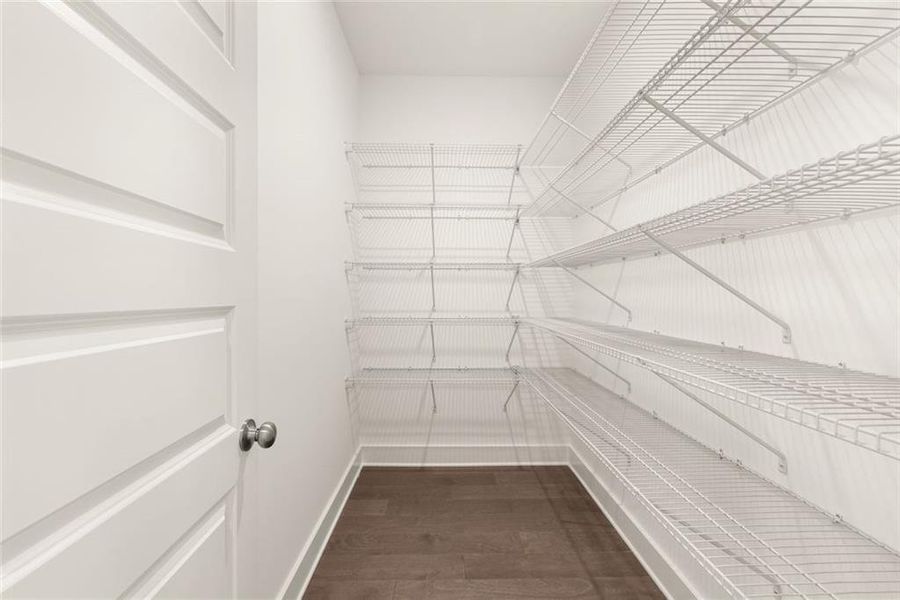 Spacious, unfurnished interior of a new home in , Gainesville (Image 24).
