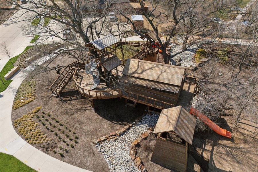 Image 35 of a home in Solterra. Image 35 of a home in Solterra.