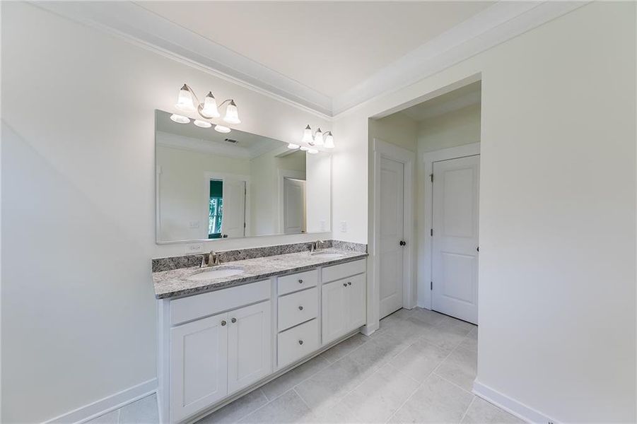 Furnished interior view inside a new home in , Jefferson (Image 4).