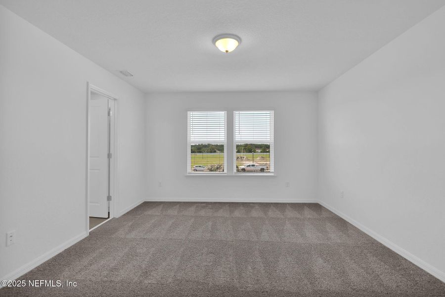 Spacious, unfurnished interior of a new home in Wells Landing, Jacksonville (Image 23).