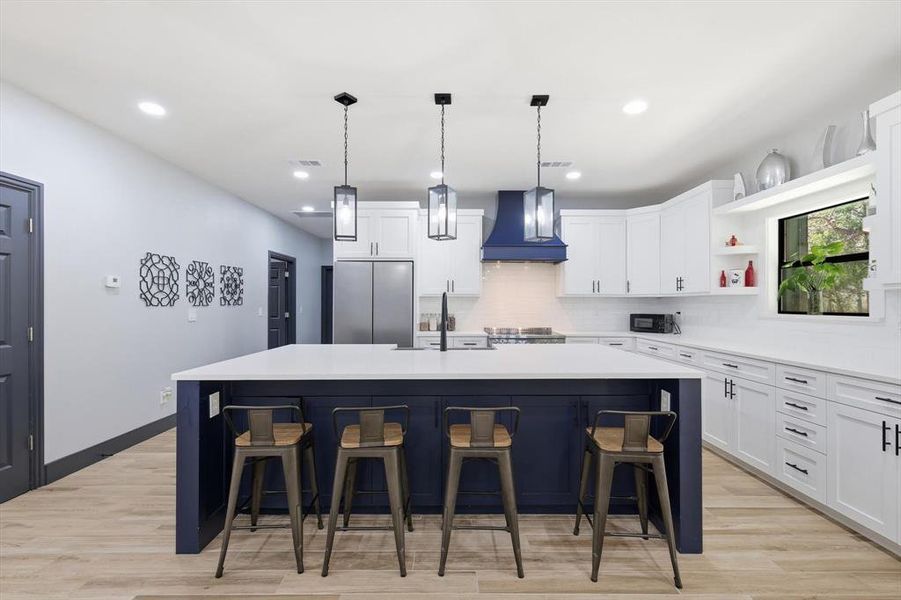 Furnished interior view inside a new home in , Kemp (Image 11).