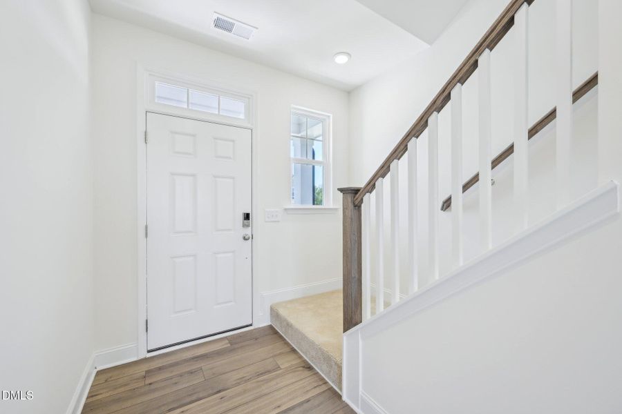 7-web-or-mls-Willow Cameron Wy-3004-005