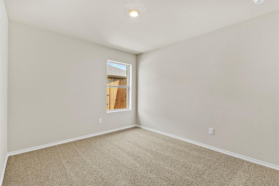 Spacious, unfurnished interior of a new home in Meadowbrook Estates, Cleburne (Image 18).
