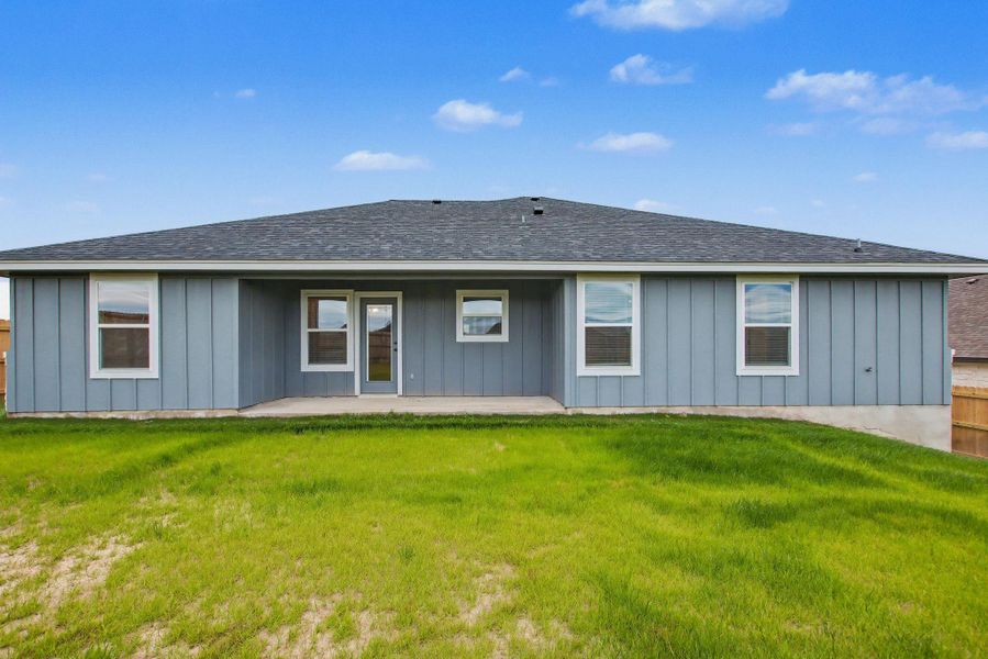 Exterior details and patio area of a home in , Burnet (Image 18).
