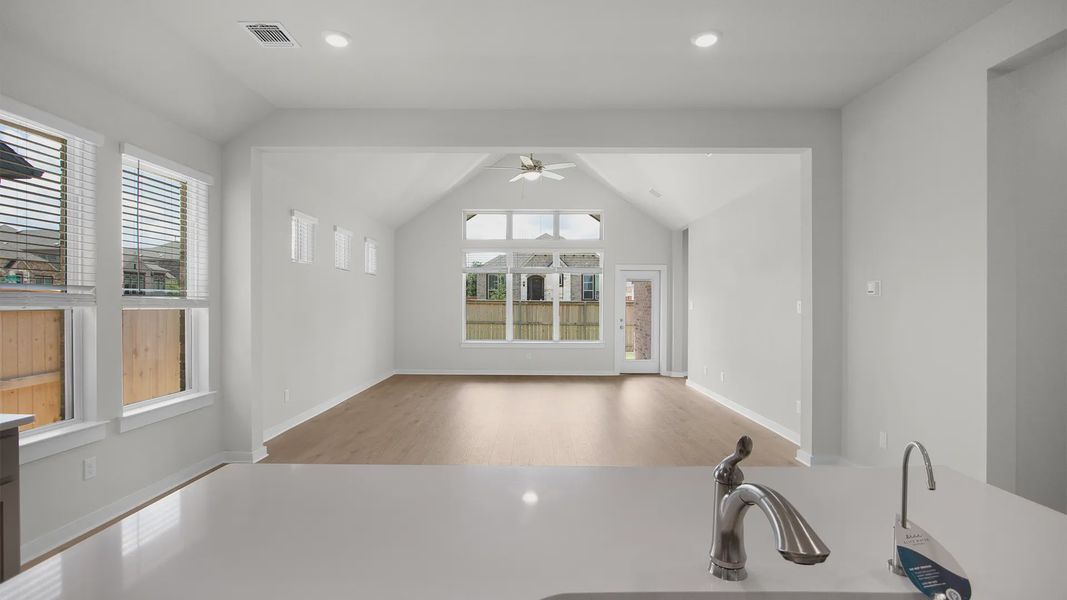 Spacious, unfurnished interior of a new home in Highland Village, Georgetown (Image 14). Spacious, unfurnished interior of a new home in Highland Village, Georgetown (Image 14).