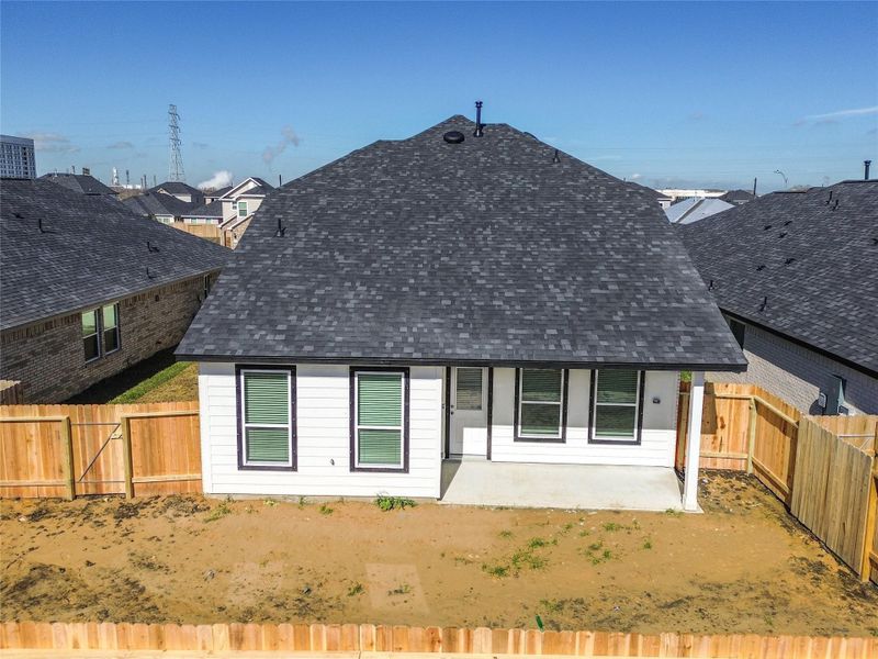 Exterior details and patio area of a home in Rollingbrook Estates, Baytown (Image 3). Exterior details and patio area of a home in Rollingbrook Estates, Baytown (Image 3).