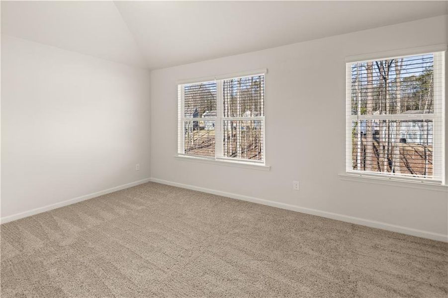 Spacious, unfurnished interior of a new home in Cascade Ridge at Niskey Lake, Atlanta (Image 15).
