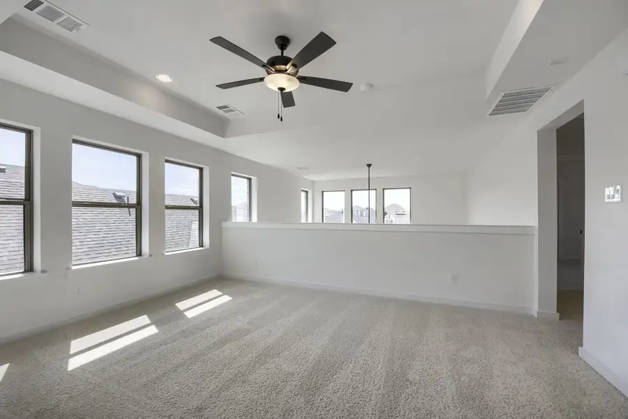 6028 Silverstein - Game Room