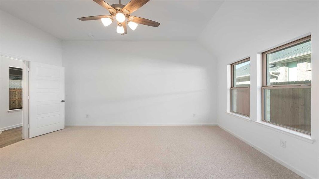 Spacious, unfurnished interior of a new home in Avondale 40', Fate (Image 19). Spacious, unfurnished interior of a new home in Avondale 40', Fate (Image 19).