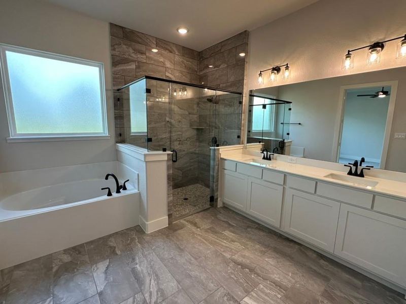 Furnished interior view inside a new home in , Leonard (Image 8).