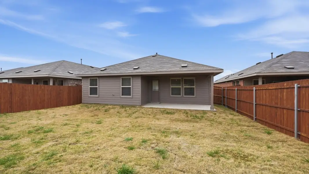 Representative exterior details of a home built from the Caden by D.R. Horton in Rock Creek West, Fort Worth (Image 3). Representative exterior details of a home built from the Caden by D.R. Horton in Rock Creek West, Fort Worth (Image 3).