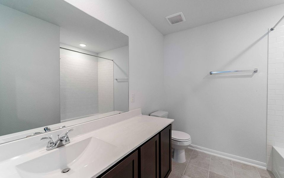 Furnished interior view inside a new home in Bay Creek, Baytown (Image 5). Furnished interior view inside a new home in Bay Creek, Baytown (Image 5).