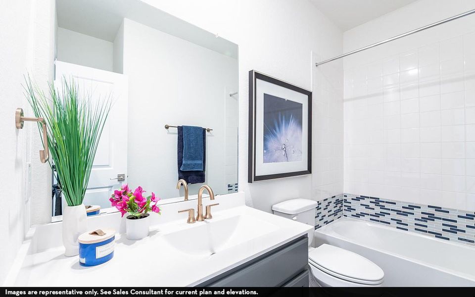 Furnished interior view inside a new home in Canterra Creek, Rosharon (Image 10).