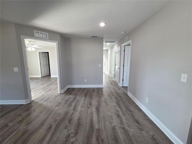 Spacious, unfurnished interior of a new home in , Lake Wales (Image 22).
