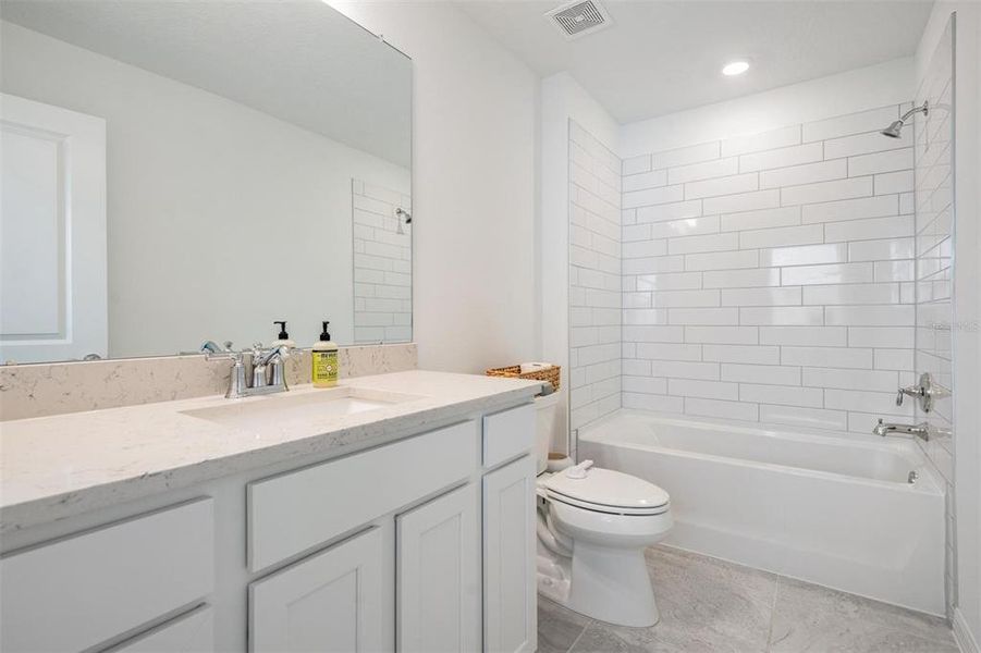 Furnished interior view inside a new home in , Land O' Lakes (Image 12).