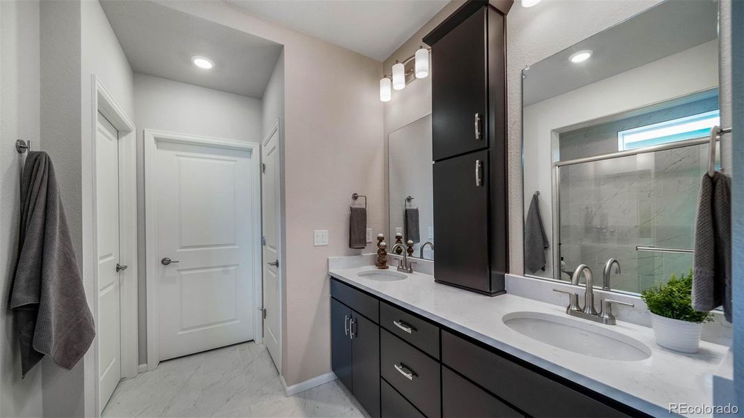 Furnished interior view inside a new home in , Aurora (Image 29).