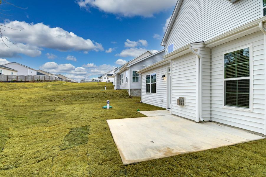 Exterior details and patio area of a home in Ashton Lakes, Lexington (Image 3).