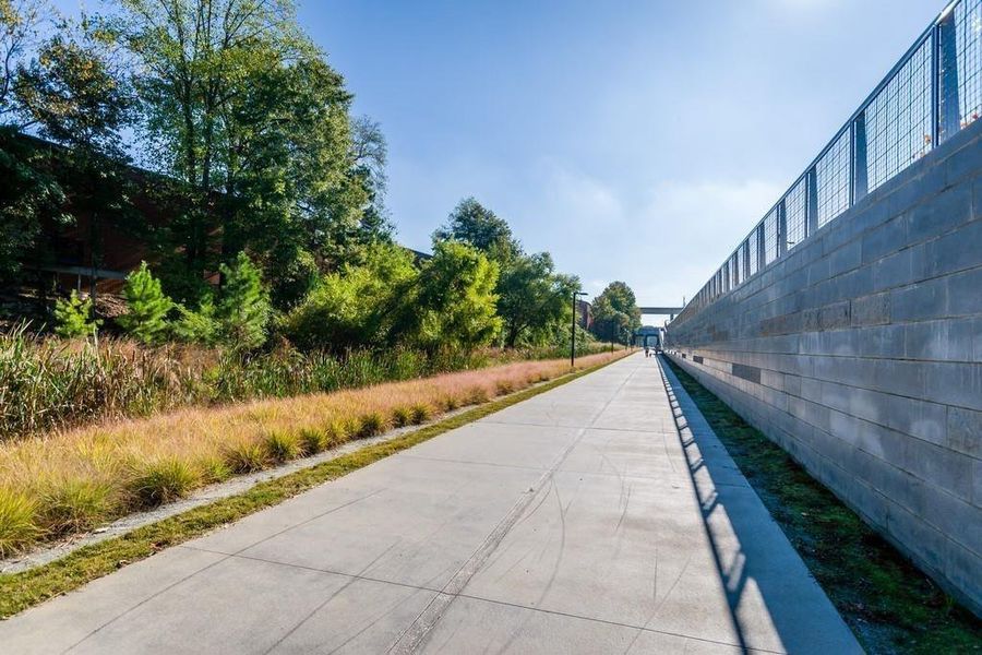 Image 20 of a home in .