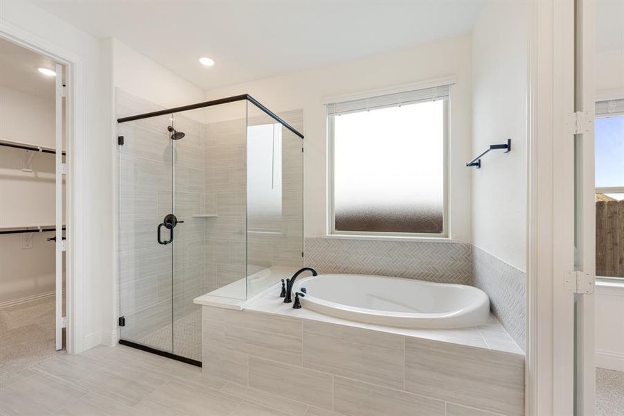 Furnished interior view inside a new home in Wildflower Ranch 60-65, Fort Worth (Image 10). Furnished interior view inside a new home in Wildflower Ranch 60-65, Fort Worth (Image 10).