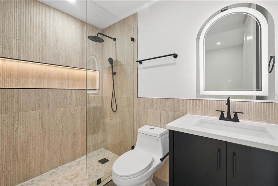 Furnished interior view inside a new home in , Dallas (Image 8).