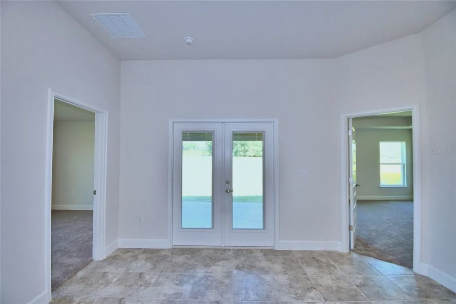 Spacious, unfurnished interior of a new home in Cadence Crossing, Auburndale (Image 24).