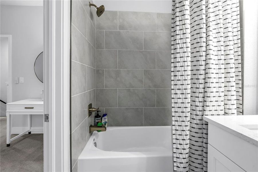 Furnished interior view inside a new home in , St. Petersburg (Image 41).