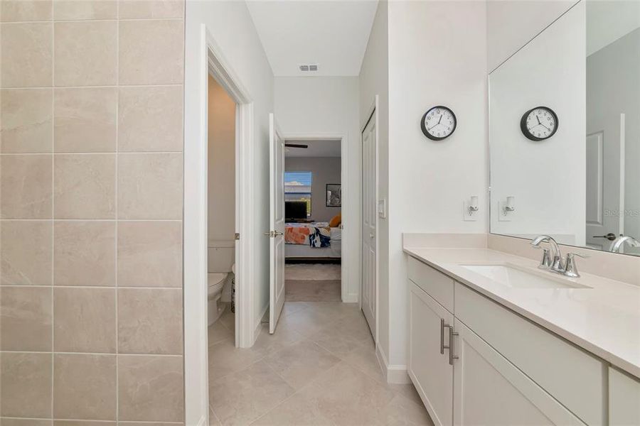Furnished interior view inside a new home in Lorraine Lakes at Lakewood Ranch, Lakewood Ranch (Image 11).