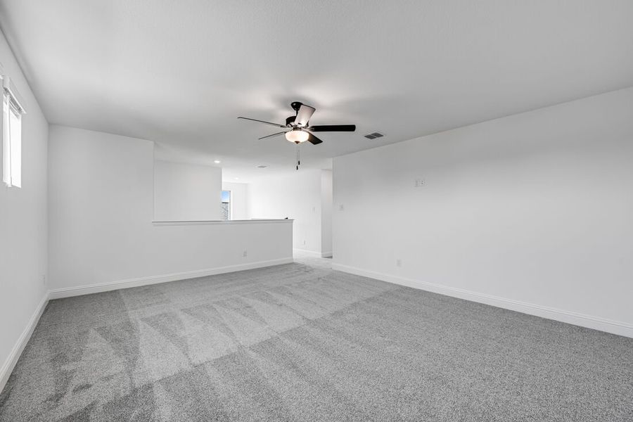 Spacious, unfurnished interior of a new home in Madero 50s, Fort Worth (Image 18).