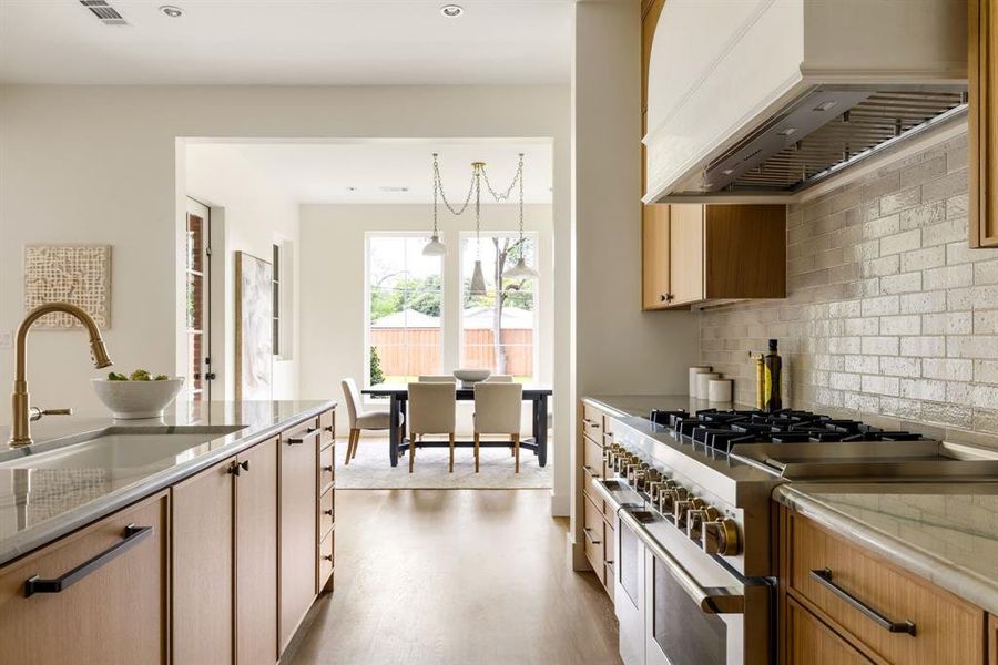 Furnished interior view inside a new home in , Dallas (Image 14). Furnished interior view inside a new home in , Dallas (Image 14).