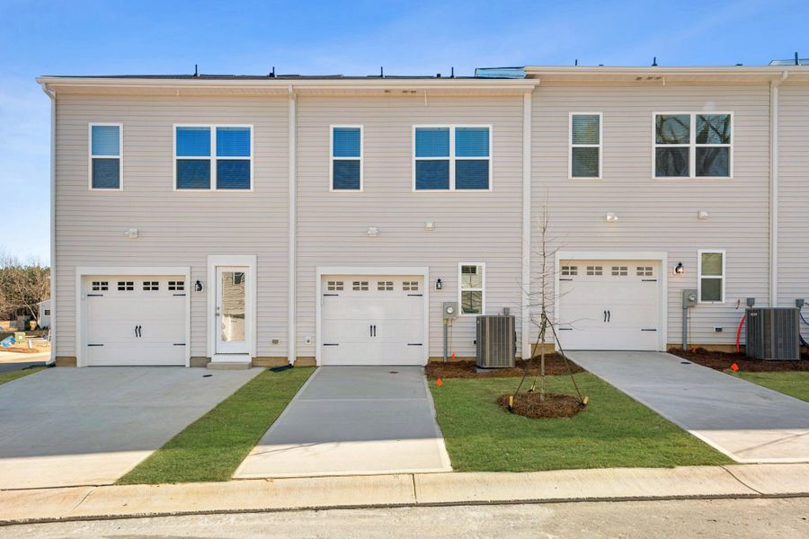Exterior details and patio area of a home in Lakeview Village, Charlotte (Image 3).