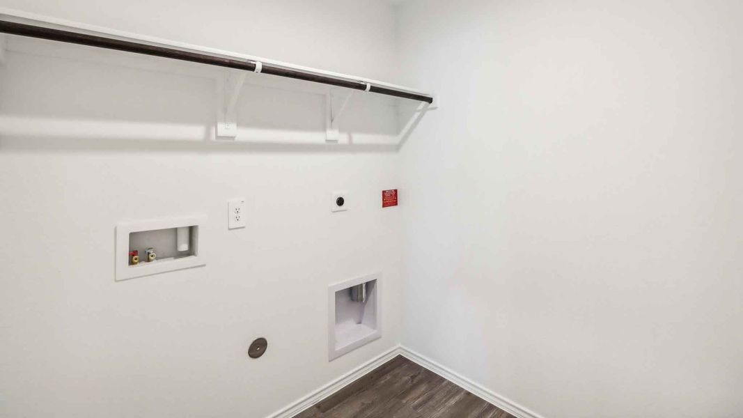 Spacious, unfurnished interior of a new home in Grand Pines, Magnolia (Image 19).