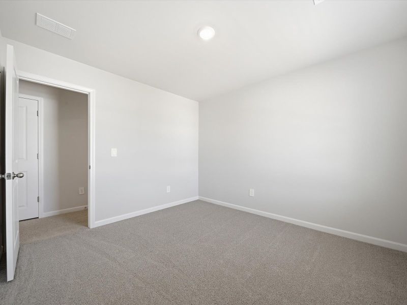 Spacious, unfurnished interior of a new home in Pleasant Brook, Piedmont (Image 20). Spacious, unfurnished interior of a new home in Pleasant Brook, Piedmont (Image 20).