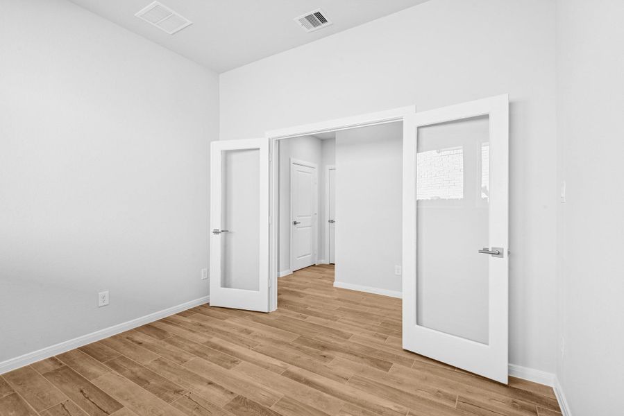 Spacious, unfurnished interior of a new home in Jubilee, Hockley (Image 34).