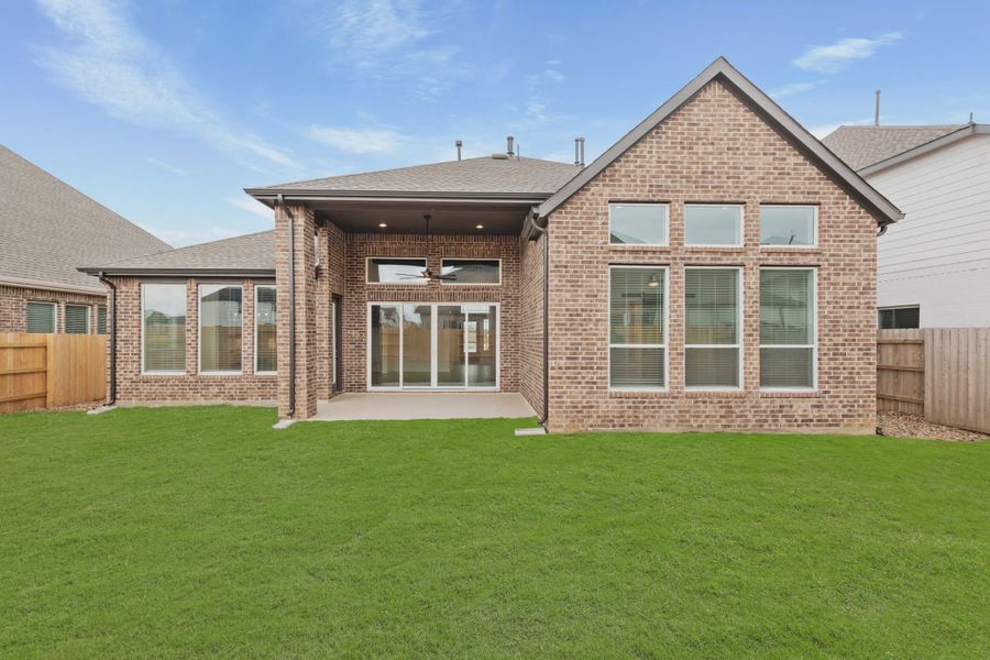 Representative exterior details of a home built from the Rivercrest by Chesmar Homes in Attwater 65's, Waller (Image 3).