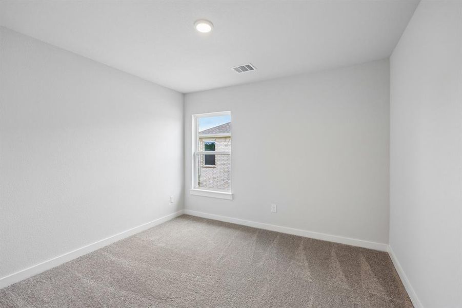 Spacious, unfurnished interior of a new home in Overland Grove, Forney (Image 12).