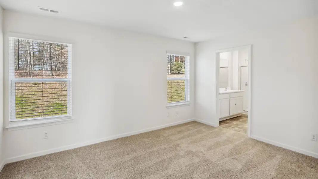 Spacious, unfurnished interior of a new home in Keebler Meadows, Johnson City (Image 23).