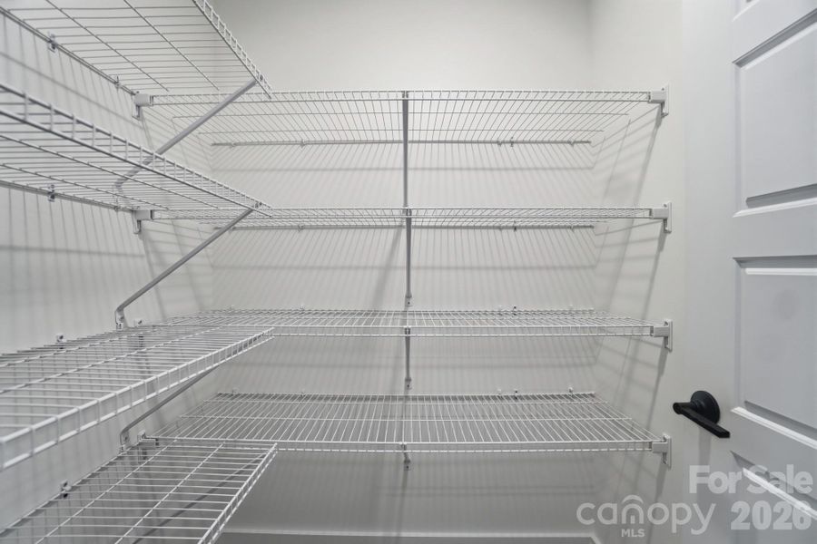 Walk in Pantry