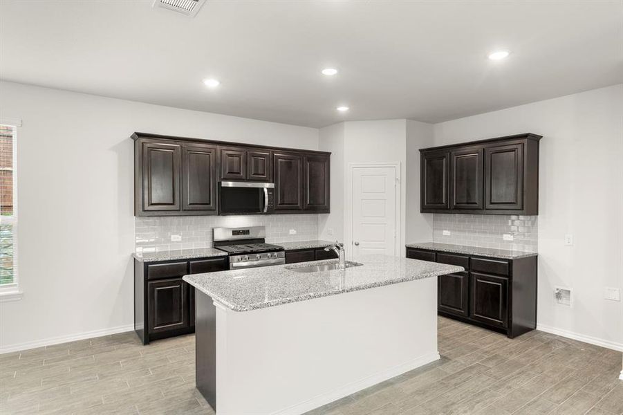 08. 2500 McNally - Kitchen (2)