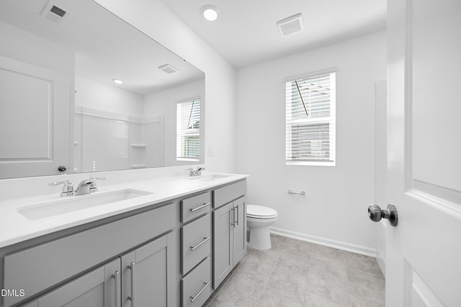 SUN_SherriDowns_Pic_Tessa-31