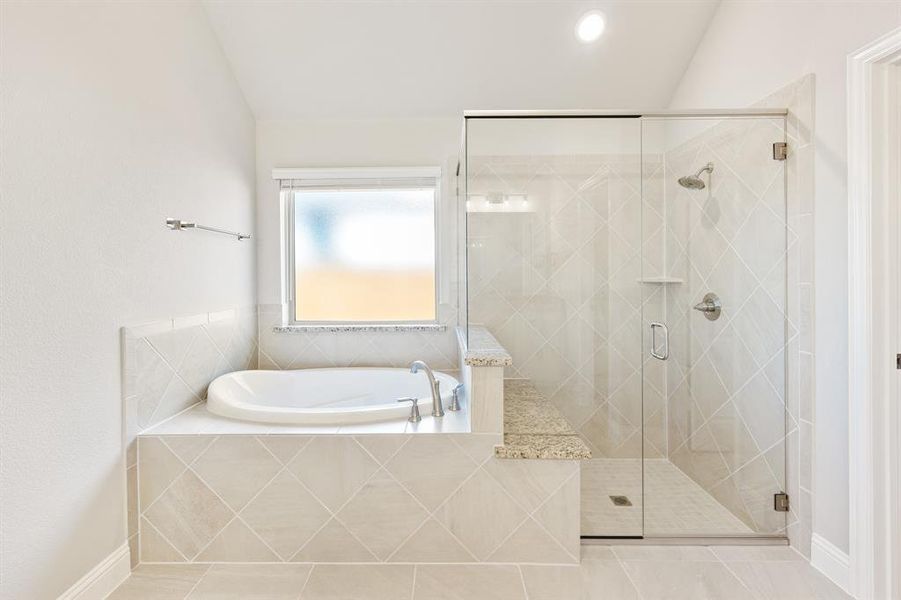 Furnished interior view inside a new home in Somerset, Venus (Image 19).