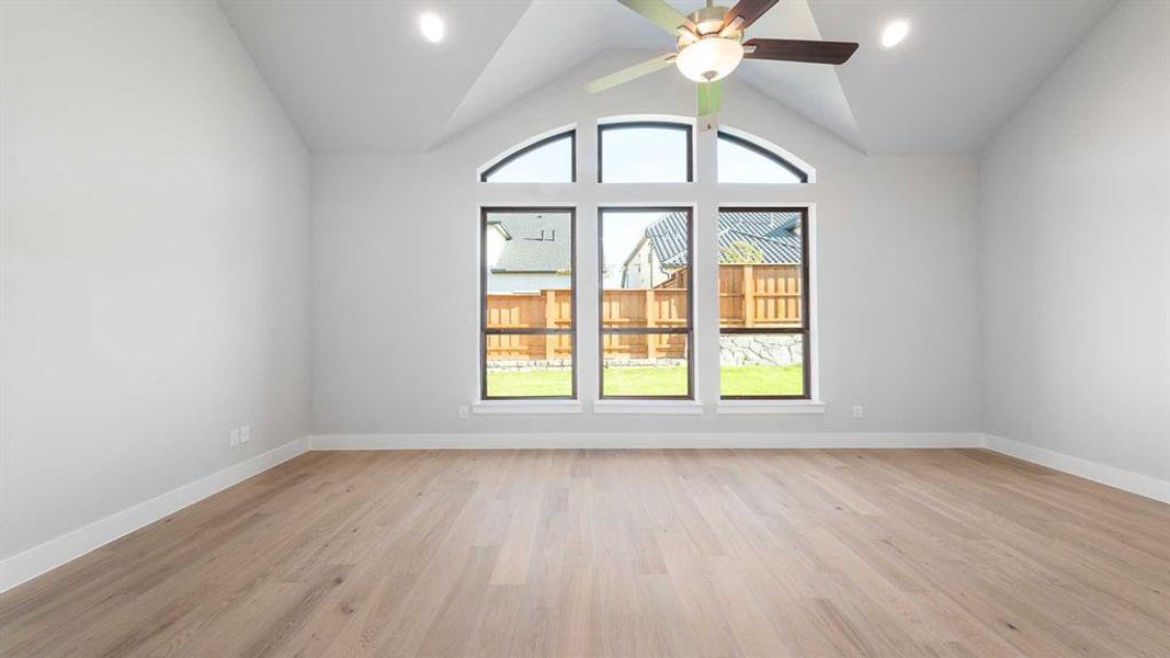 Spacious, unfurnished interior of a new home in Fields 60', Frisco (Image 35).