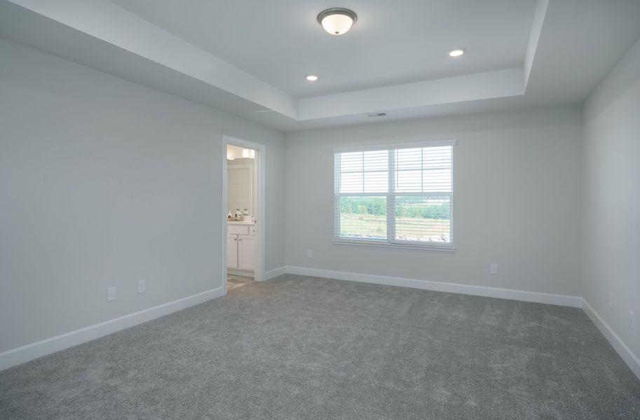 Representative unfurnished interior of a home built from the The Kennedy by Cothran Homes in Holly Ridge, Greenville (Image 24).
