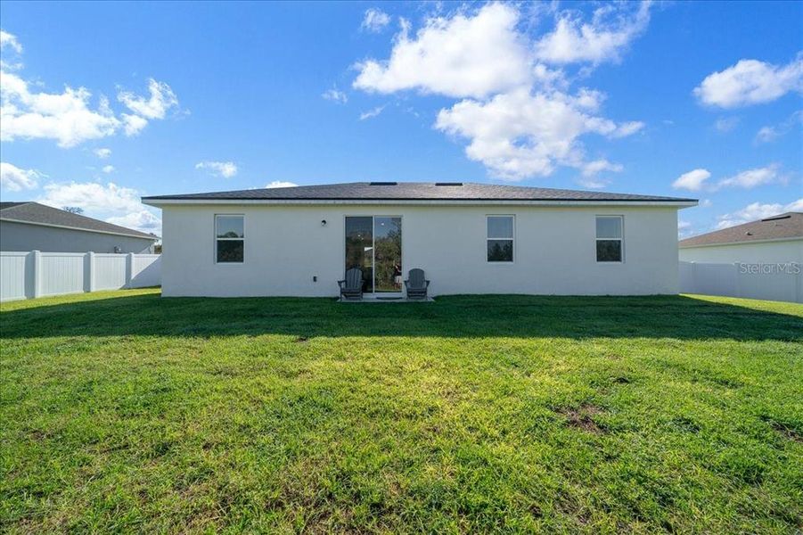 Exterior details and patio area of a home in Ocala, Ocala (Image 32).