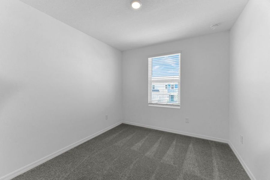 Spacious, unfurnished interior of a new home in Vinterra Townhomes, Nokomis (Image 14).