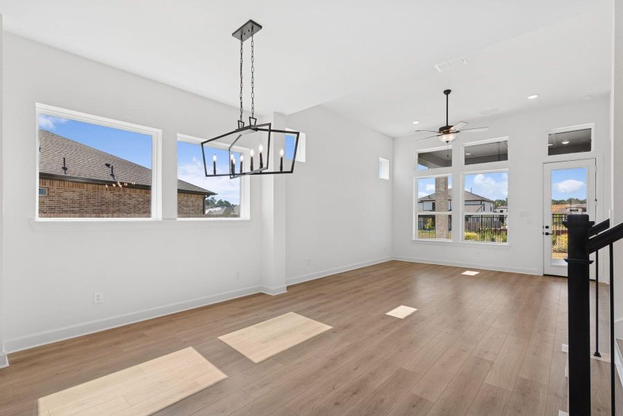 Spacious, unfurnished interior of a new home in ARTAVIA 45' Homesites, Conroe (Image 7).