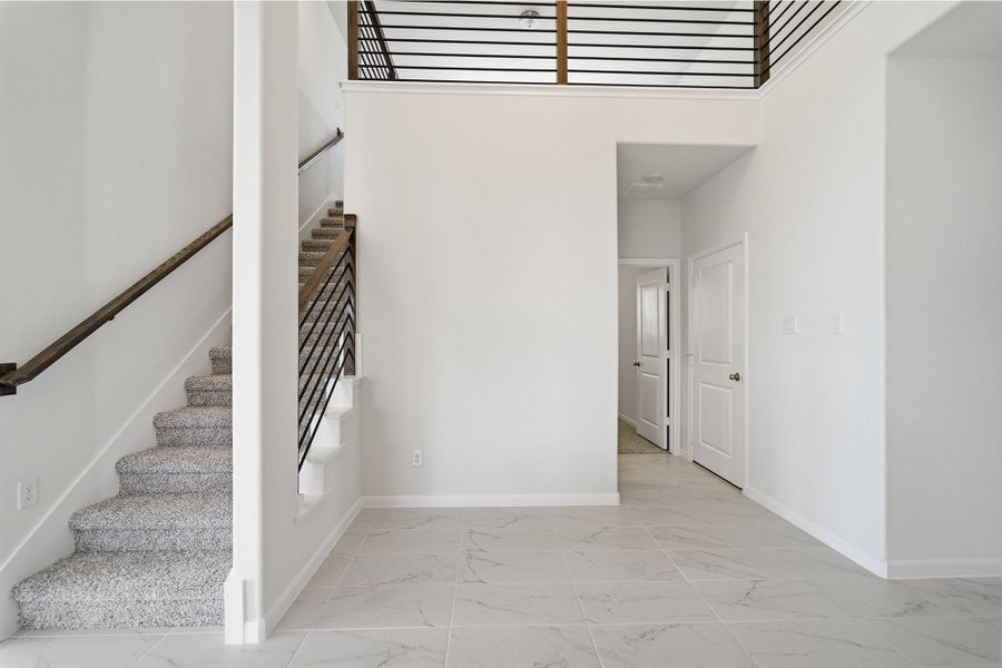 Spacious, unfurnished interior of a new home in La Terra, Celina (Image 17). Spacious, unfurnished interior of a new home in La Terra, Celina (Image 17).