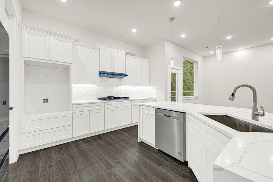 Furnished interior view inside a new home in , Houston (Image 6). Furnished interior view inside a new home in , Houston (Image 6).